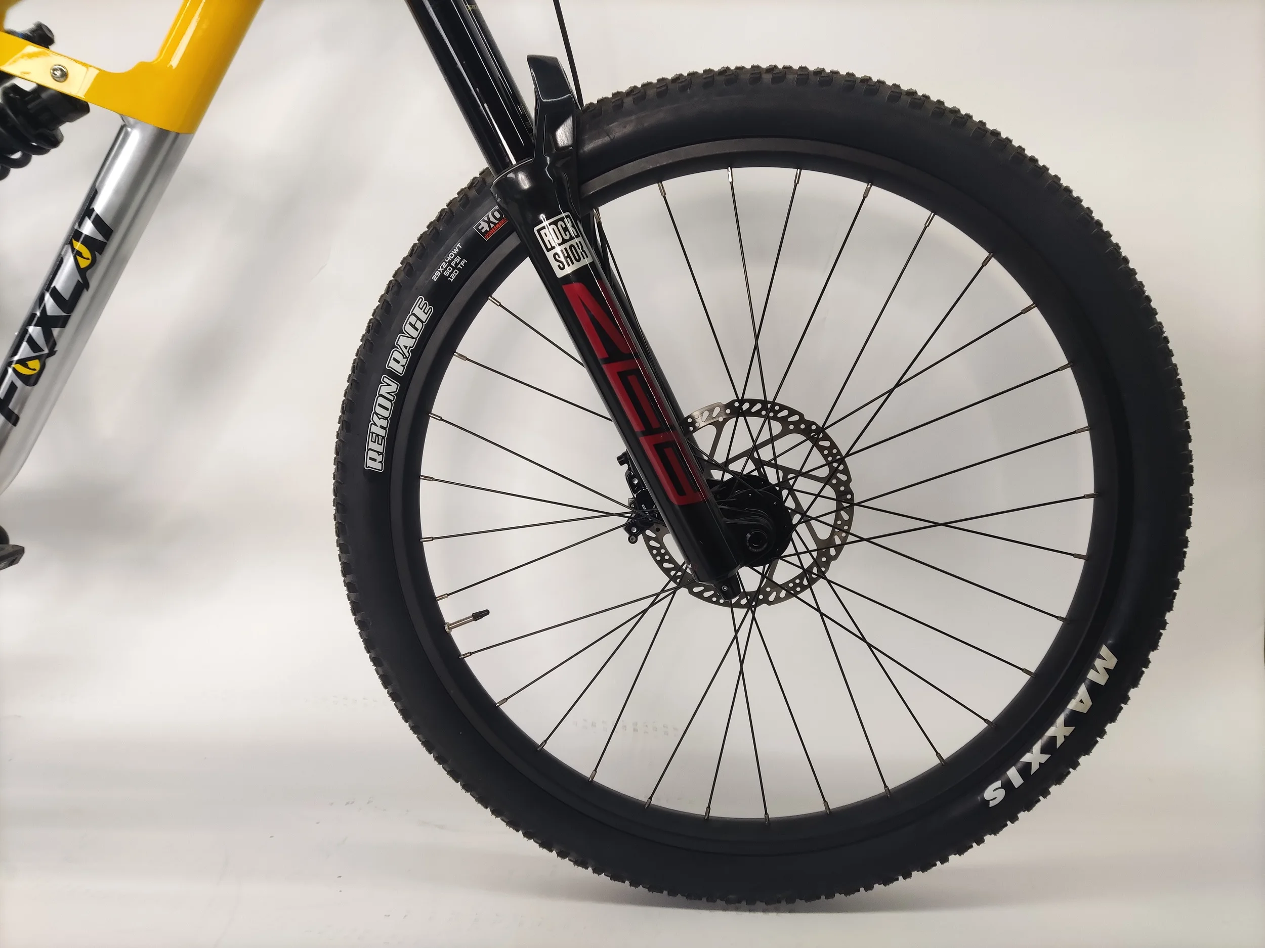 Outroad Fat Tire Mountain Bike with 27.5 29 inch Wheels  21 Speed Front Suspension Anti-Slip Bikes