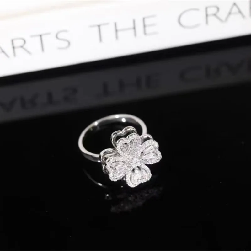 Fashion Rotatable Clover Flower Fidget Ring Anti Anxiety Stress Relieve Ring Spinning Mood Four Leaf Clover Jewelry