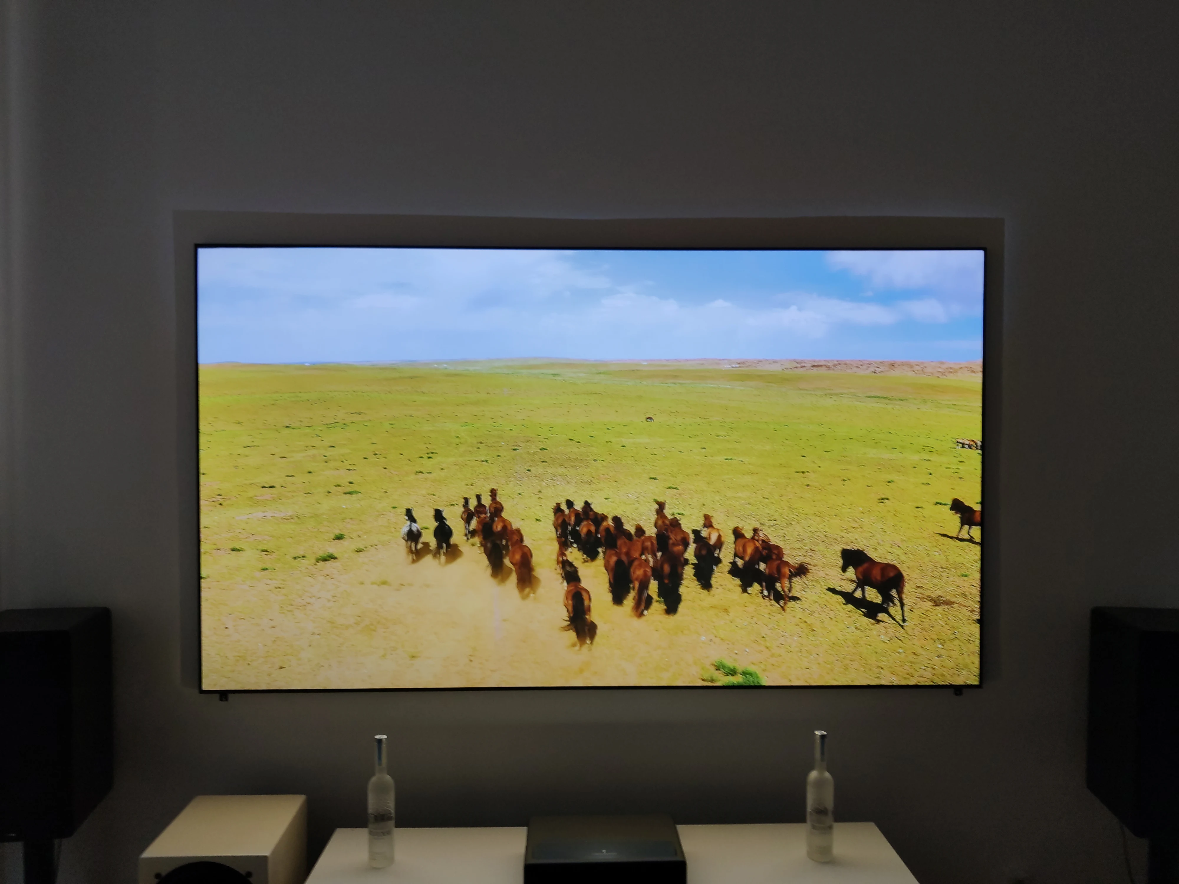  Telon 100 дюйма 4k ПЭТ кристалл ультракороткий экран проектора для домашнего