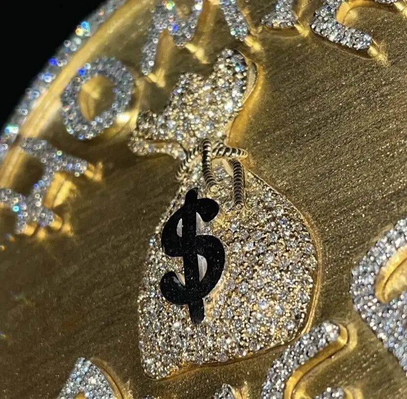 Fashionable Big Boy Piece 3.5inch 925 Sterling Silver Gold Plated Iced Out Money Shape Rounded Hip Hop Charm Pendant For Men