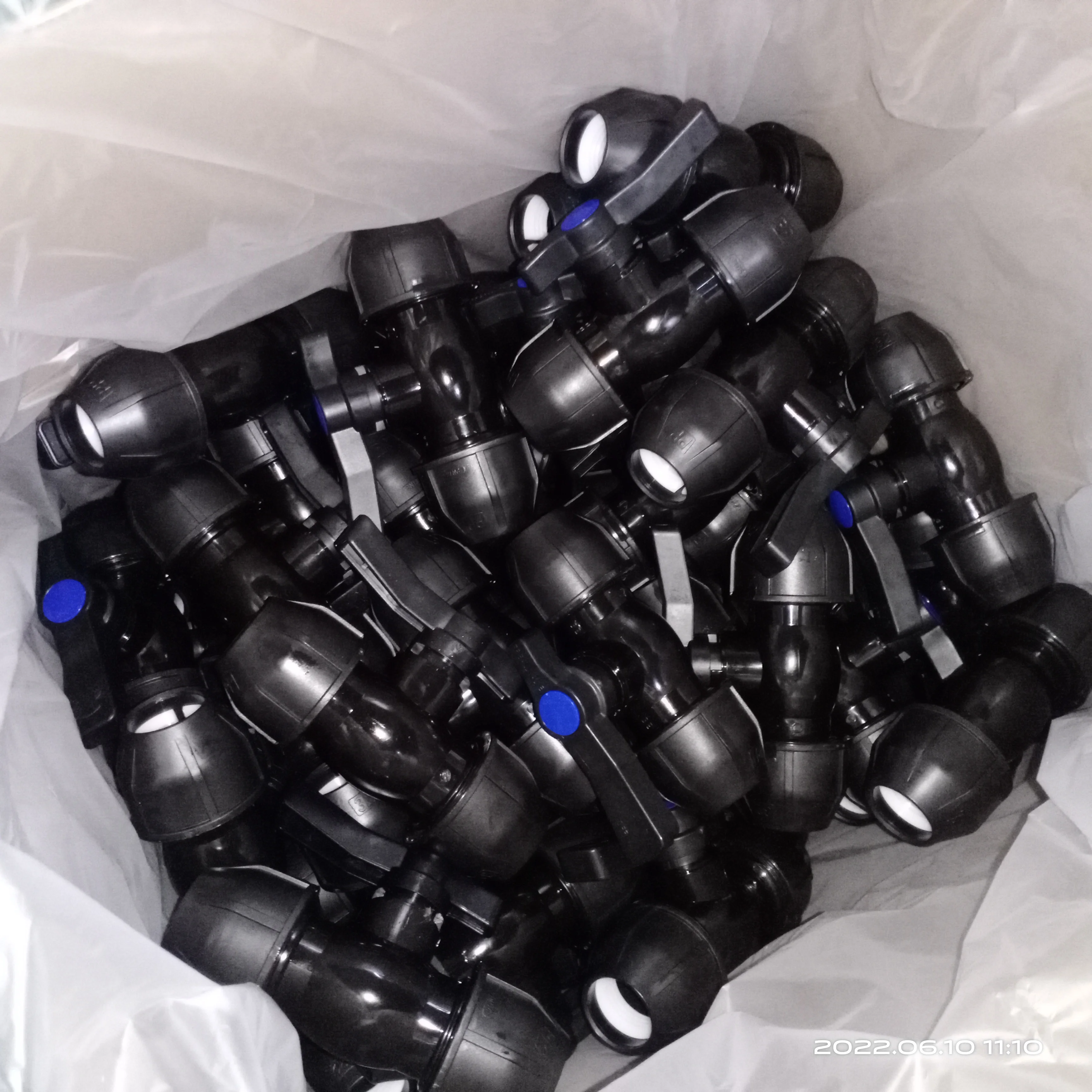 Фитинги из полипропилена KEXING IRRIPLAST OEM ISO 17885 14236 CE PN16 PN10 ирригационные компрессионные фитинги PP HDPE M/F шаровые краны