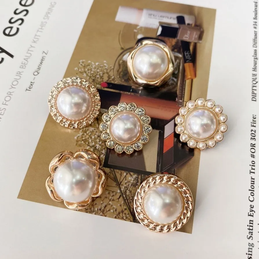High Quality  Custom Shank luxury button Metal Color For Clothes Plastic Fashion Designs Gold Pearl Button