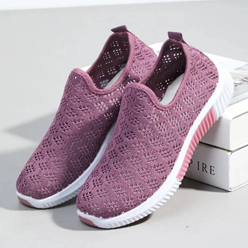 2023 Flying woven soft comfortable walking shoes