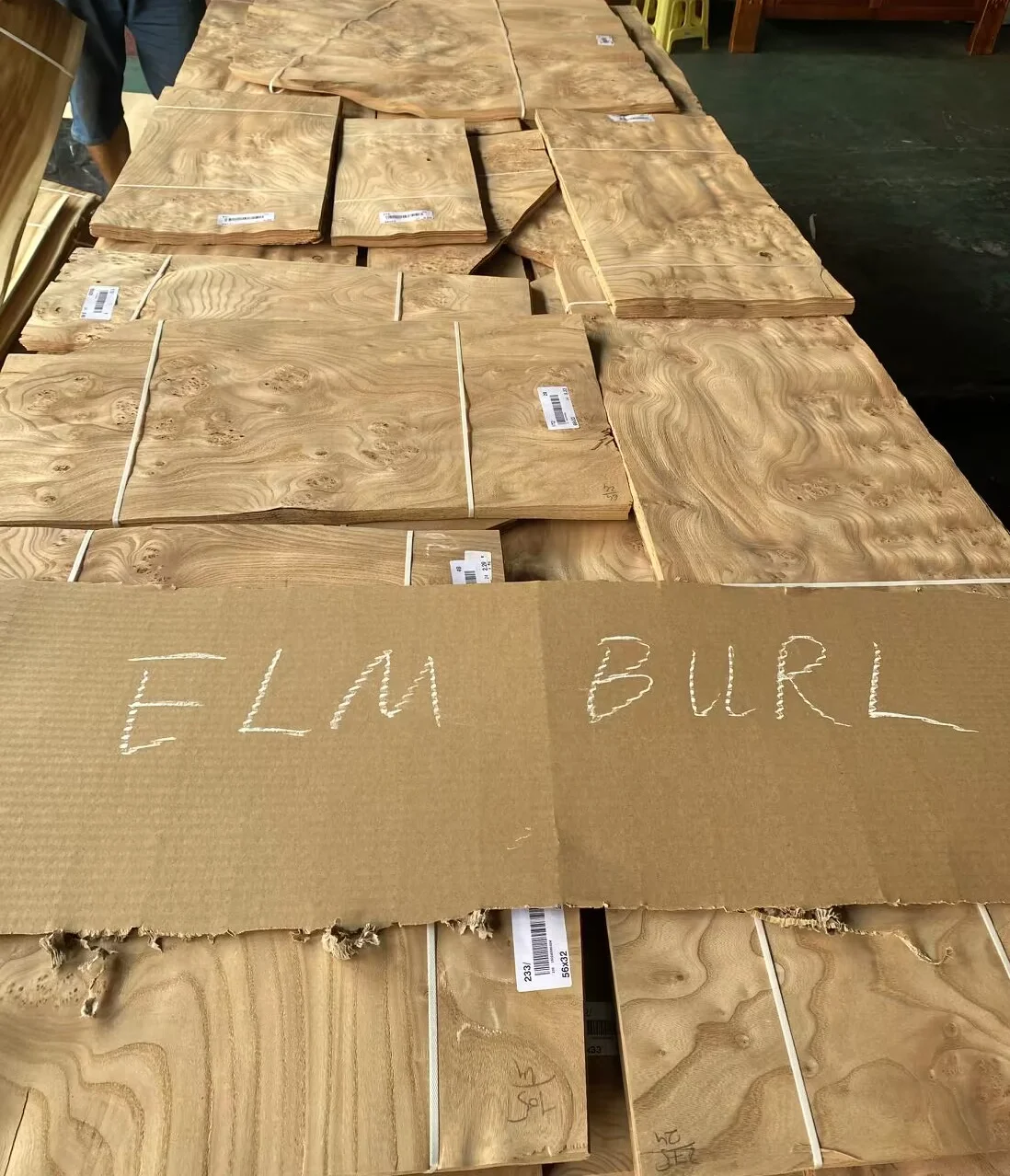 Natural Elm Burl Wood Veneer for High Quality Hotel Furniture and Interiors