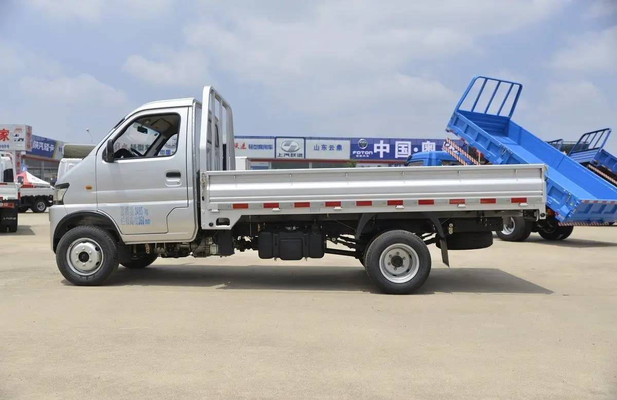 Best Price KAMA K23 OEM ODM 4x2 Cargo Trucks Car China 2 Ton 3.3M Small Gasoline Trucks Made in China