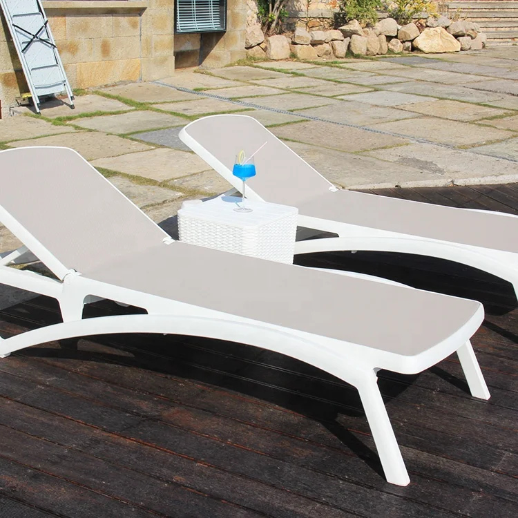 Plastic Beach Bed Modern Outdoor Furniture Swimming Pool Beach Use Sun Lounger