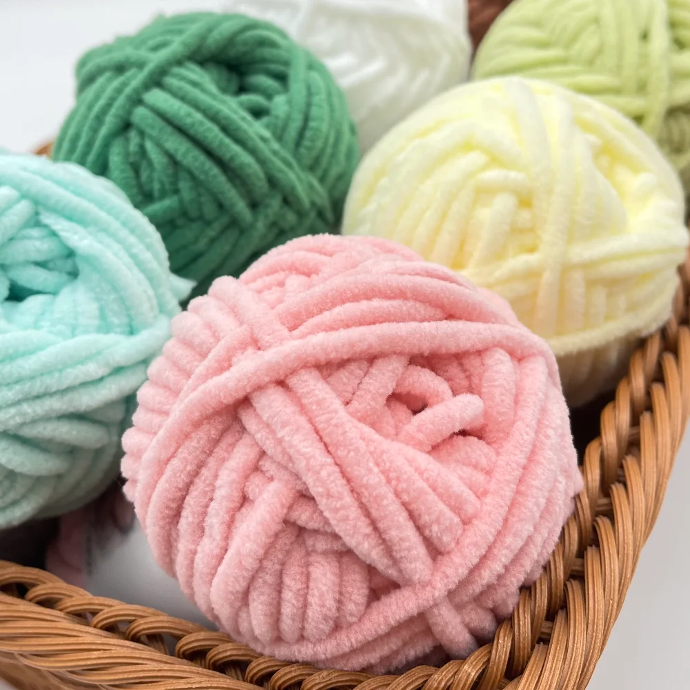 Wholesale yarn China supplier Soft Chenille Velvet Yarn for Knitting Fancy Baby Yarn