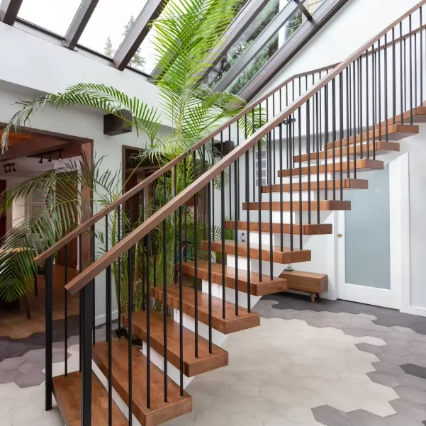 VIKO 2024 High Quality Stair Outdoor Modern Design Steel Wood Straight Stairs