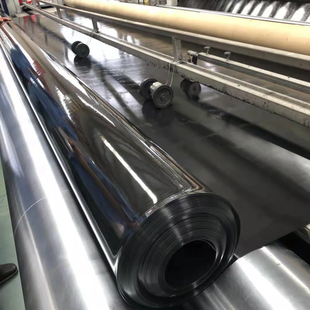 Polyethylene geomembrane material for artificial lake tunnel hydraulic engineering, thin anti-seepage and puncture resistant.