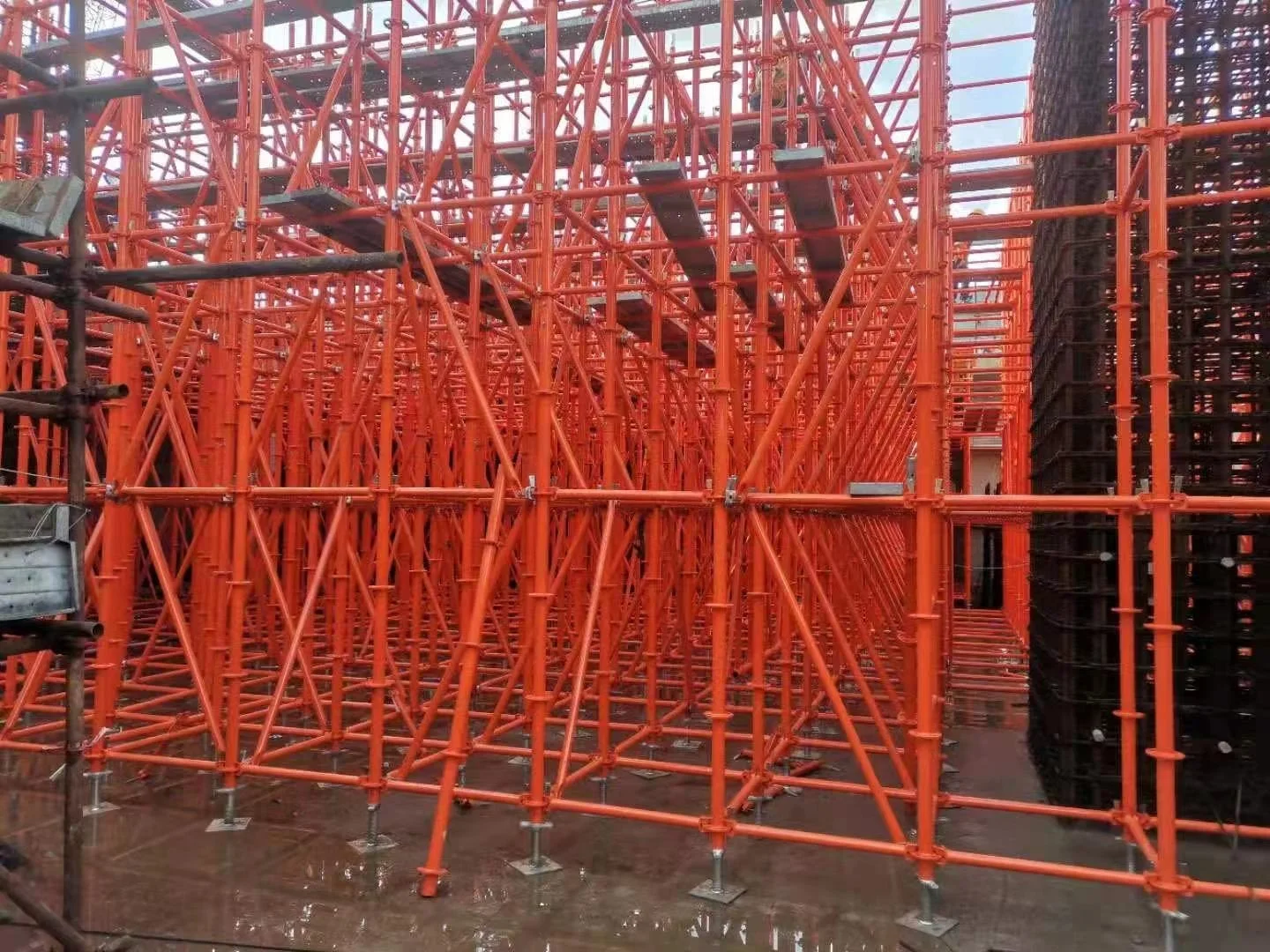 Steel Scaffold System Hot DIP Galvanized Ringlock System Scaffolding
