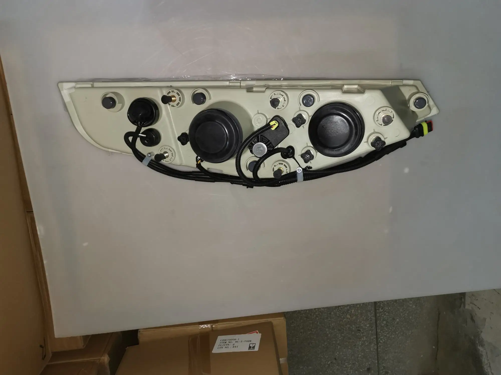 
Bus front headlamp Bus light HEAD LAMP ZHONGTONG HC-B-1567 