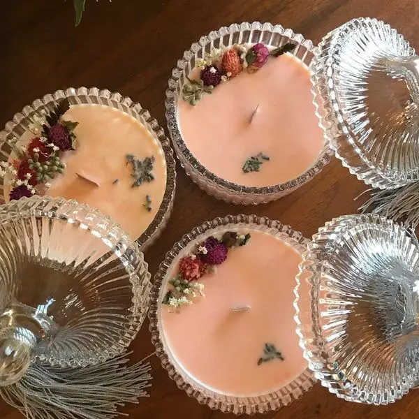 Custom Packing Crystal Infuser Wood Wick Luxury Soy Wax Scented Glass Candles Jars Private Label