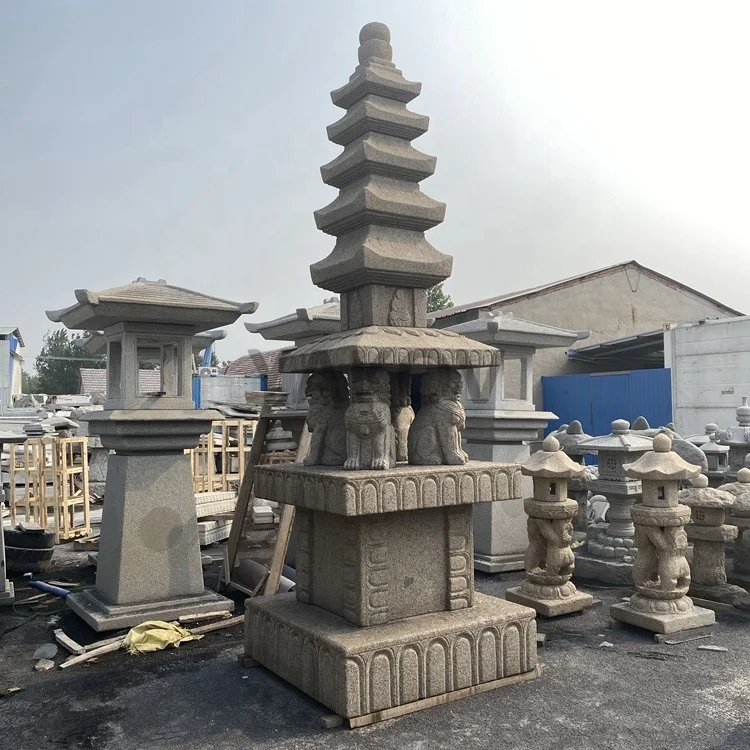 outdoor garden decoration Korean style rusty yellow granite stone lantern pagoda