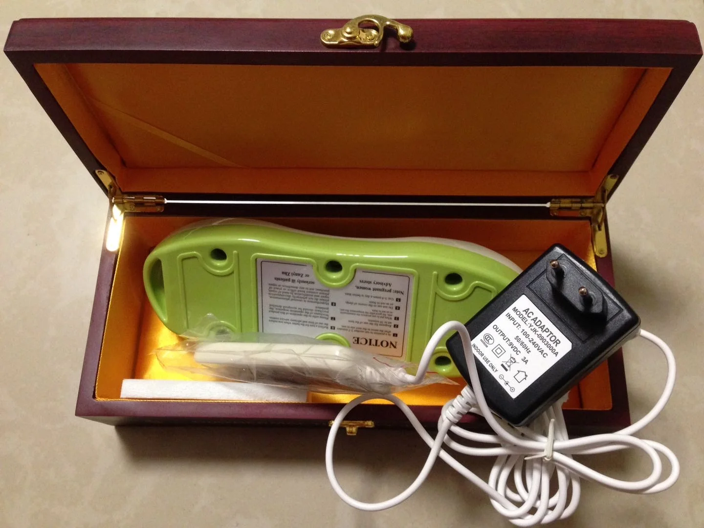 Jade ion far infrared heating handy massager Thermal therapy apparatus vibration 9 ball jade projector