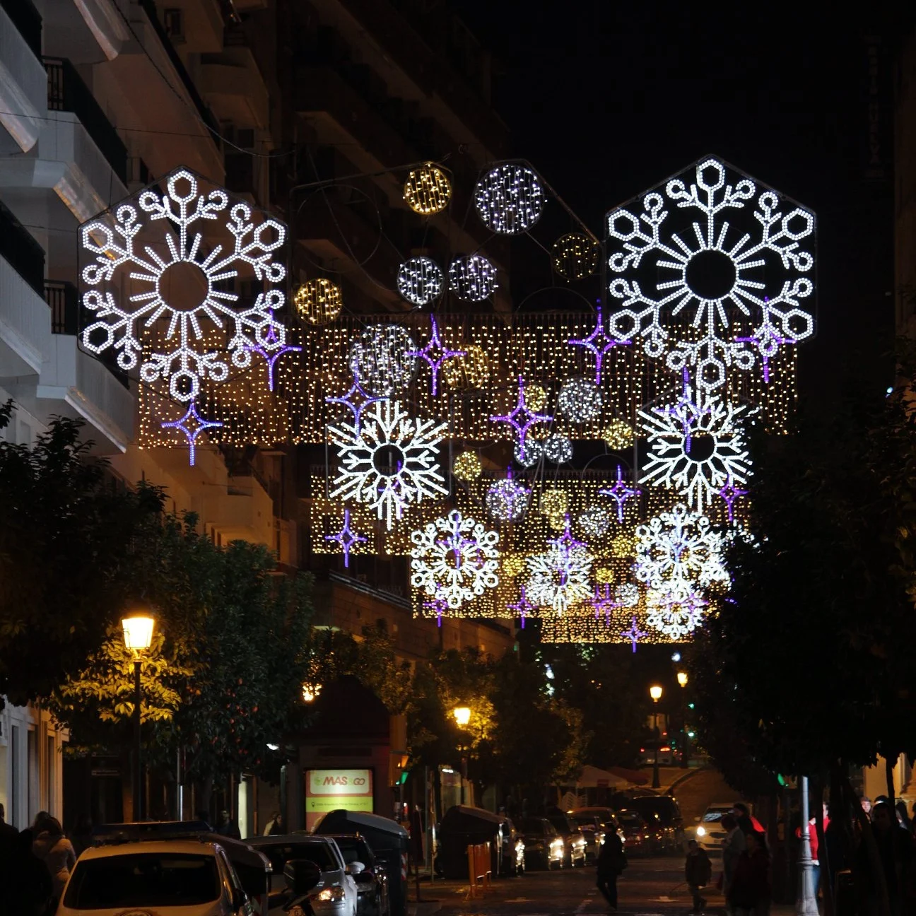 Newest Outdoor Giant LED Christmas Decoration Large 2D Deer Sculpture Street Motif Lights