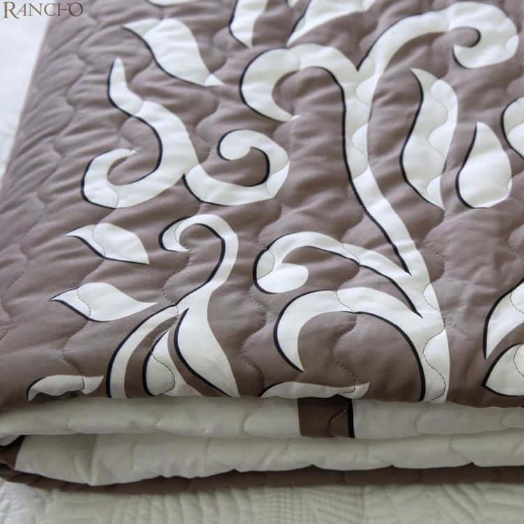 New Stable Quality Fabric 100% Polyester Bed Cover Quilt Polyester Printed Bedspreads