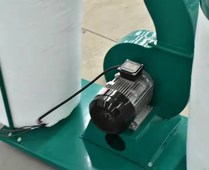 2.2KW 220V Single Barrel  Wall Type Wood Chip Shop Dust Collector for Woodworking Wood Dust Collector