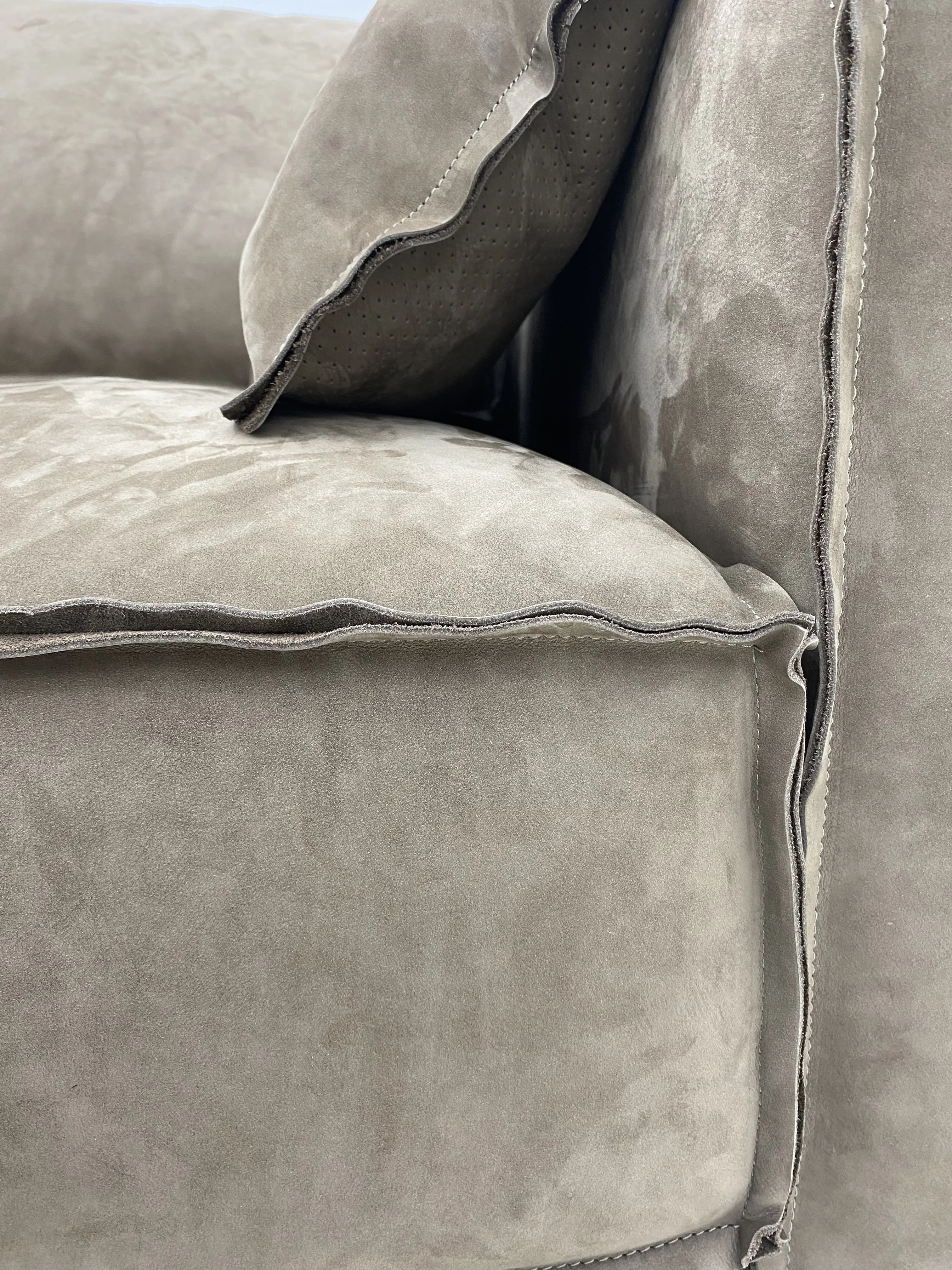 Hot Sales Design Modern Living Room Furniture New Style Living Room Sofas