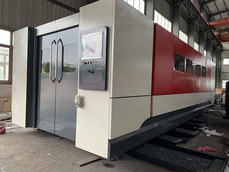 
CNC sheet metal fiber laser cutting machine 