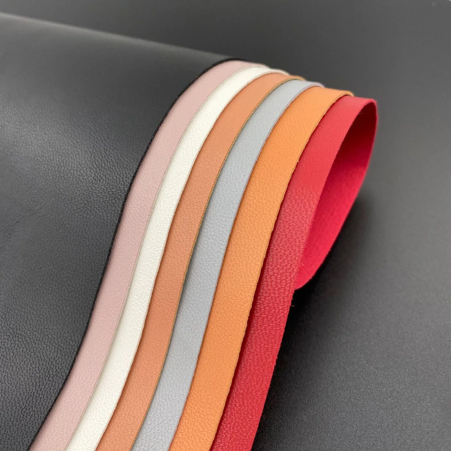 Designer Imitation Microfiber Back 0.65 mm Emboss Lamb Nappa Artificial Faux Synthetic PU Fabric Leather for Bags Shoes Making