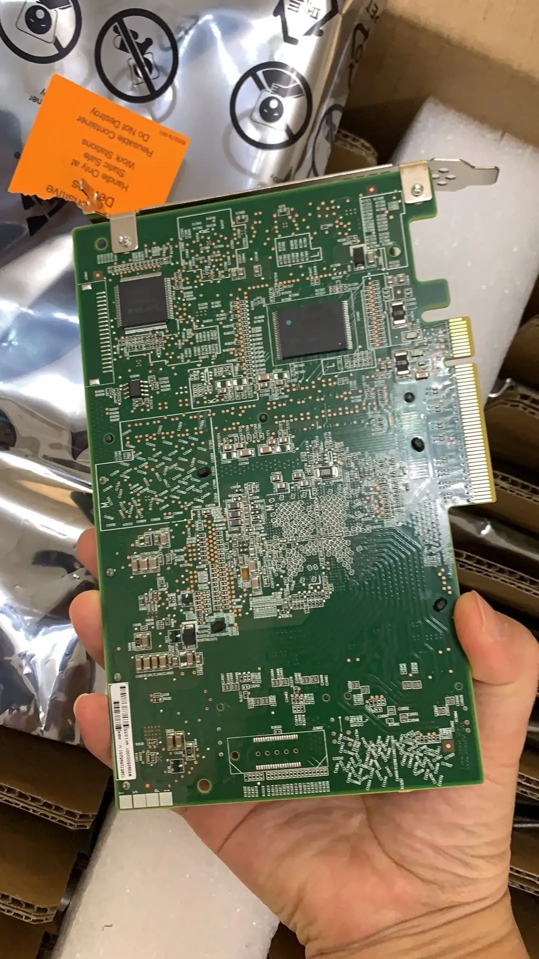 High Performance Hpe P9d99a Sn1100e 4 Port 16gbps Pci Express To Sas Host Bus Adapter