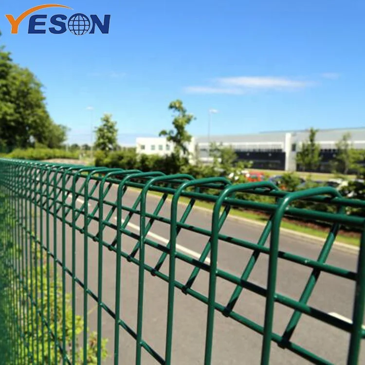 China Suppliers Galvanized Roll Top Fence Panels Brc Fence
