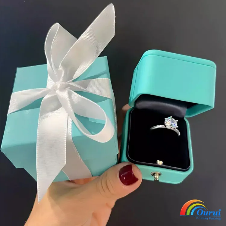 Wholesale brand jewelry box Ring box high-end original design for gift collection display jewelry box ladies ring jewelry set