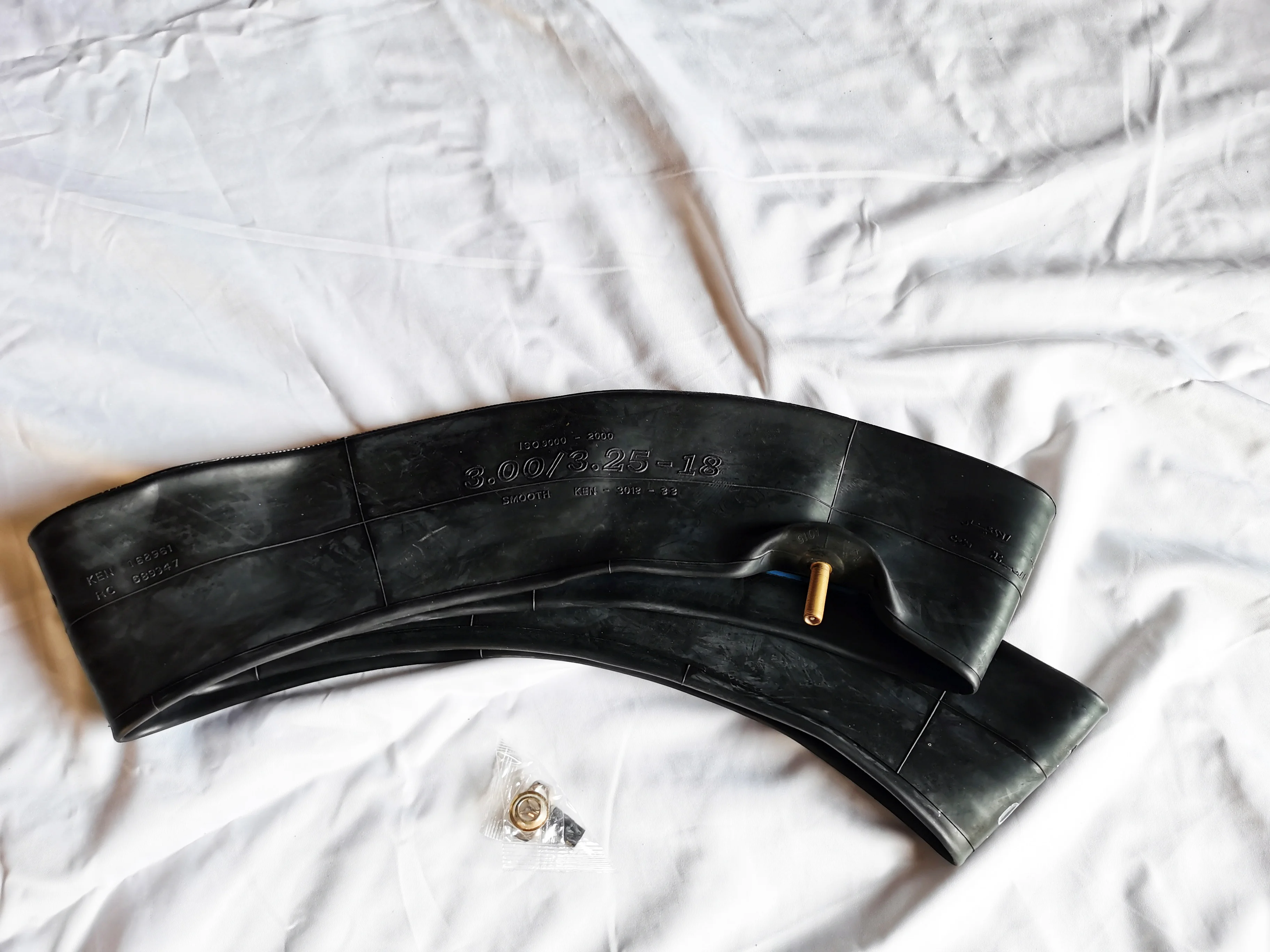 motorcycle Inner Tyre 300/325-18 Hot Sale Butyl Rubber OEM Color Material Natural Origin Type Tube Sample Place Model MPA