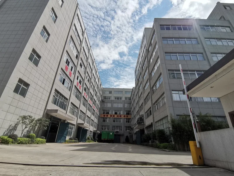 IVYDECO Antique Impression Tree of Life Half Round Metal Wrought Iron Wall Art Decor