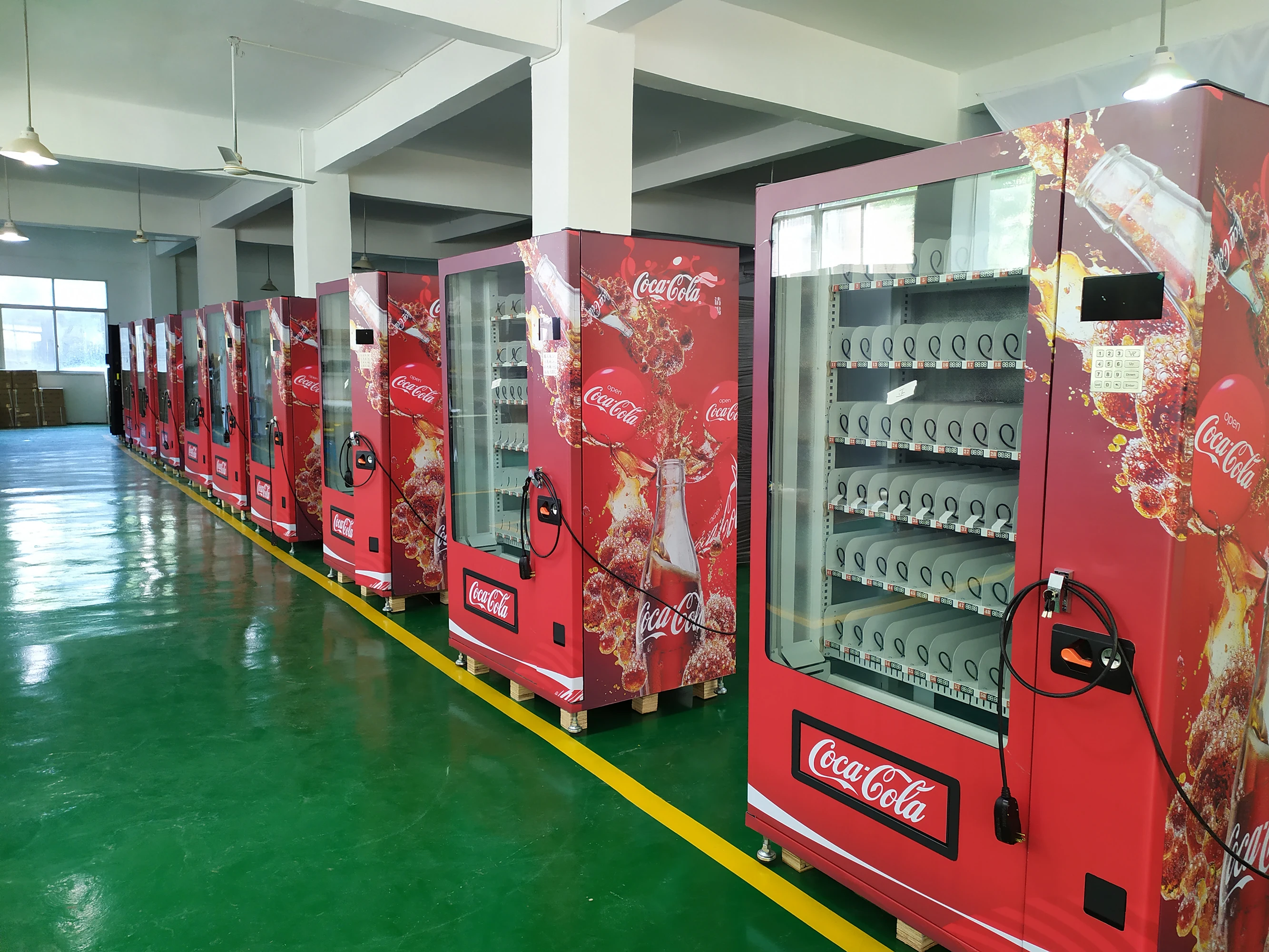 Hot sale combo snacks drinks vending machine with fast delivery time