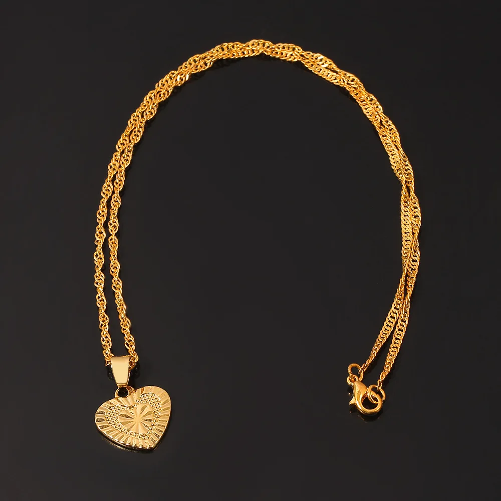 European And American Jewelry Korean Fashion Gold-Plated Peach Heart Necklace Romantic Wedding Pendant Necklace Women