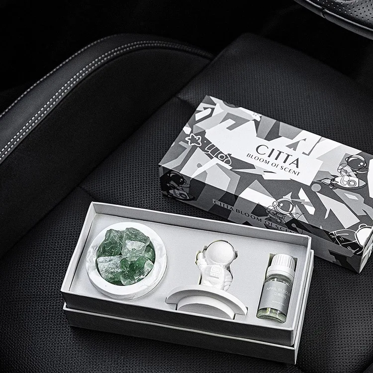 Dew Design Astronaut Aromatherapy Crystal Stone Essential Oil Aroma Diffuser For Car