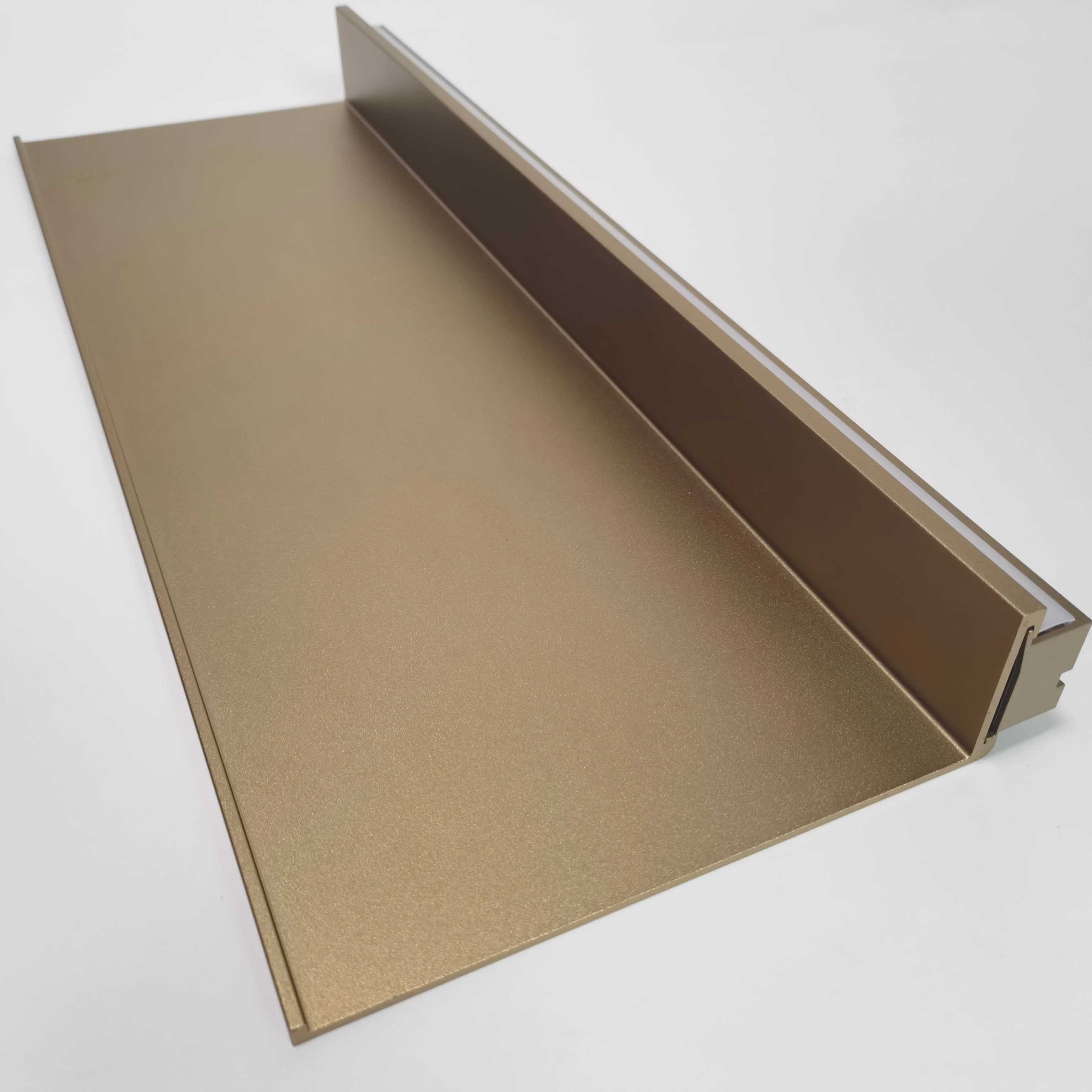 Современная настенная плавающая алюминиевая металлическая полка, полки, несмонтированная лампа, цена