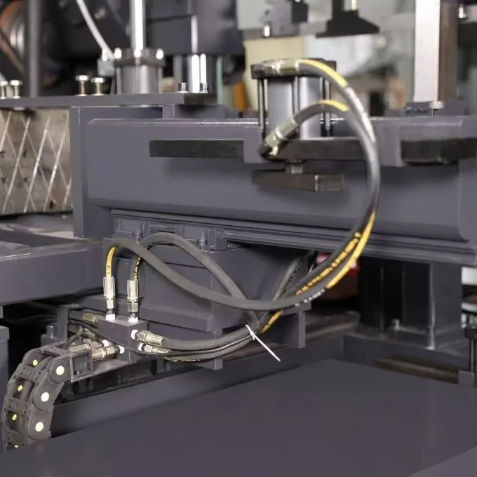 New Bridge Feeding CNC Band Saw Horizontal Column Metal Cutting Band Saw Machine High Speed Precision Cutting