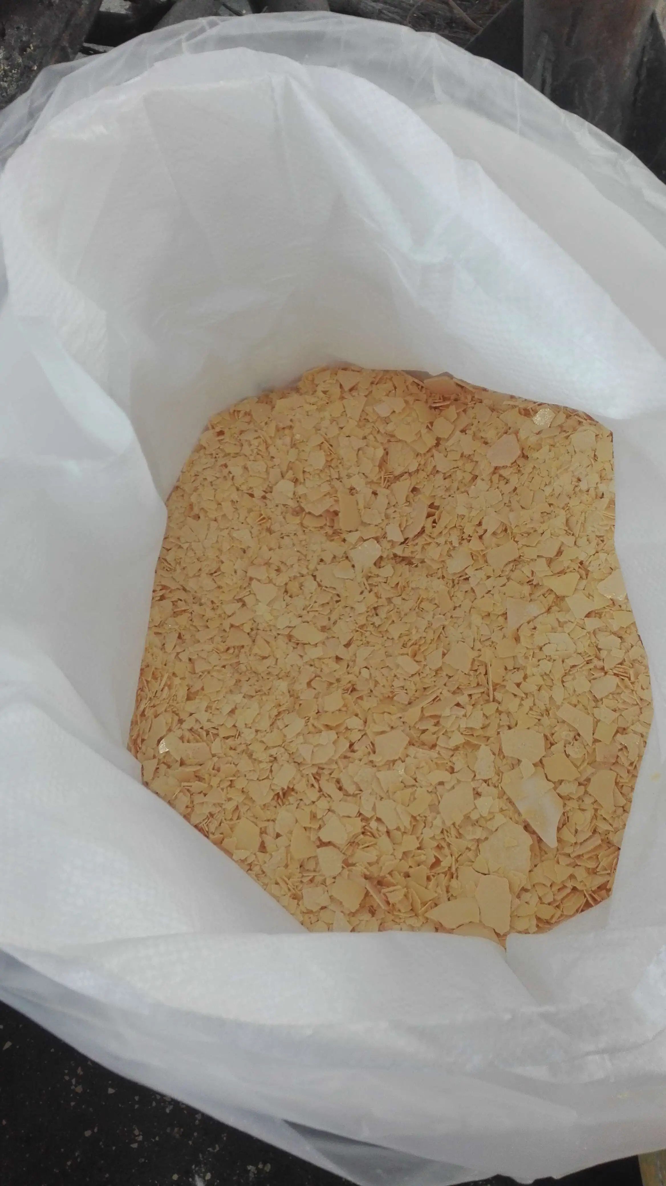 X-HUMATE Factory price sodium sulphide/Na2S with yellow flakes