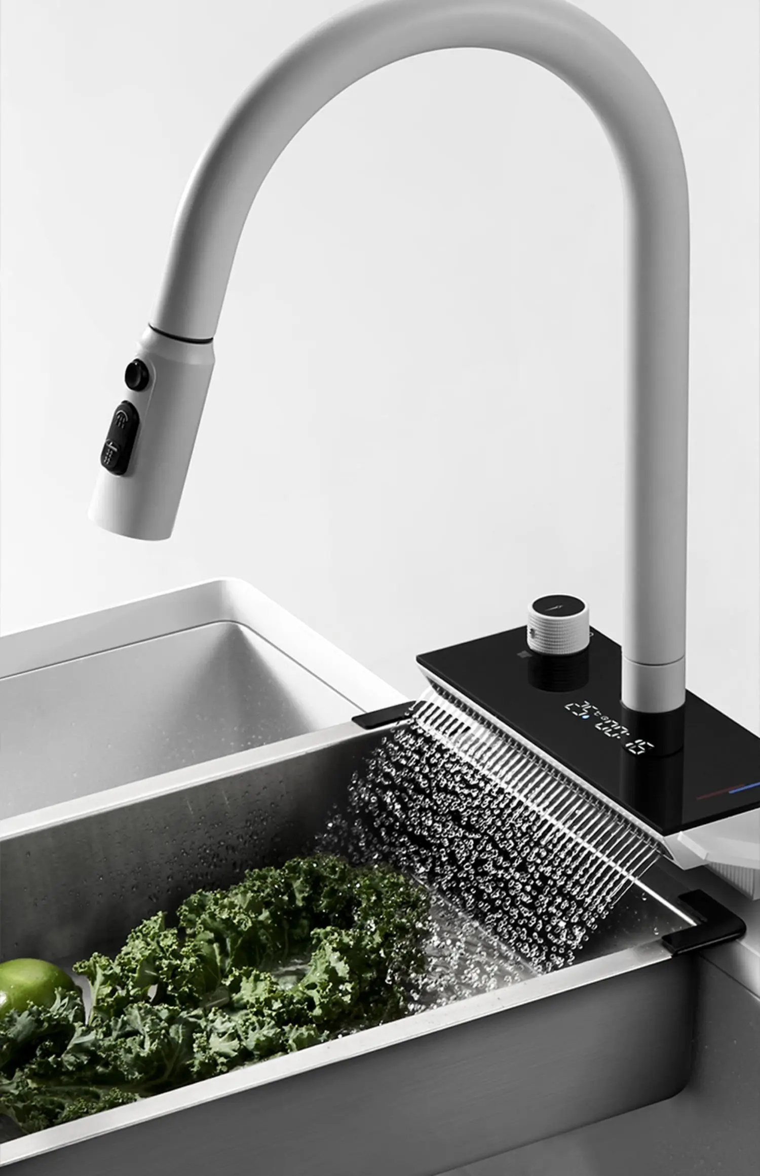 All-Copper Kitchen Faucet with Digital Display Flying Rain Waterfall Hot & Cold Pull Rotating Household Sink Kitchen Faucets