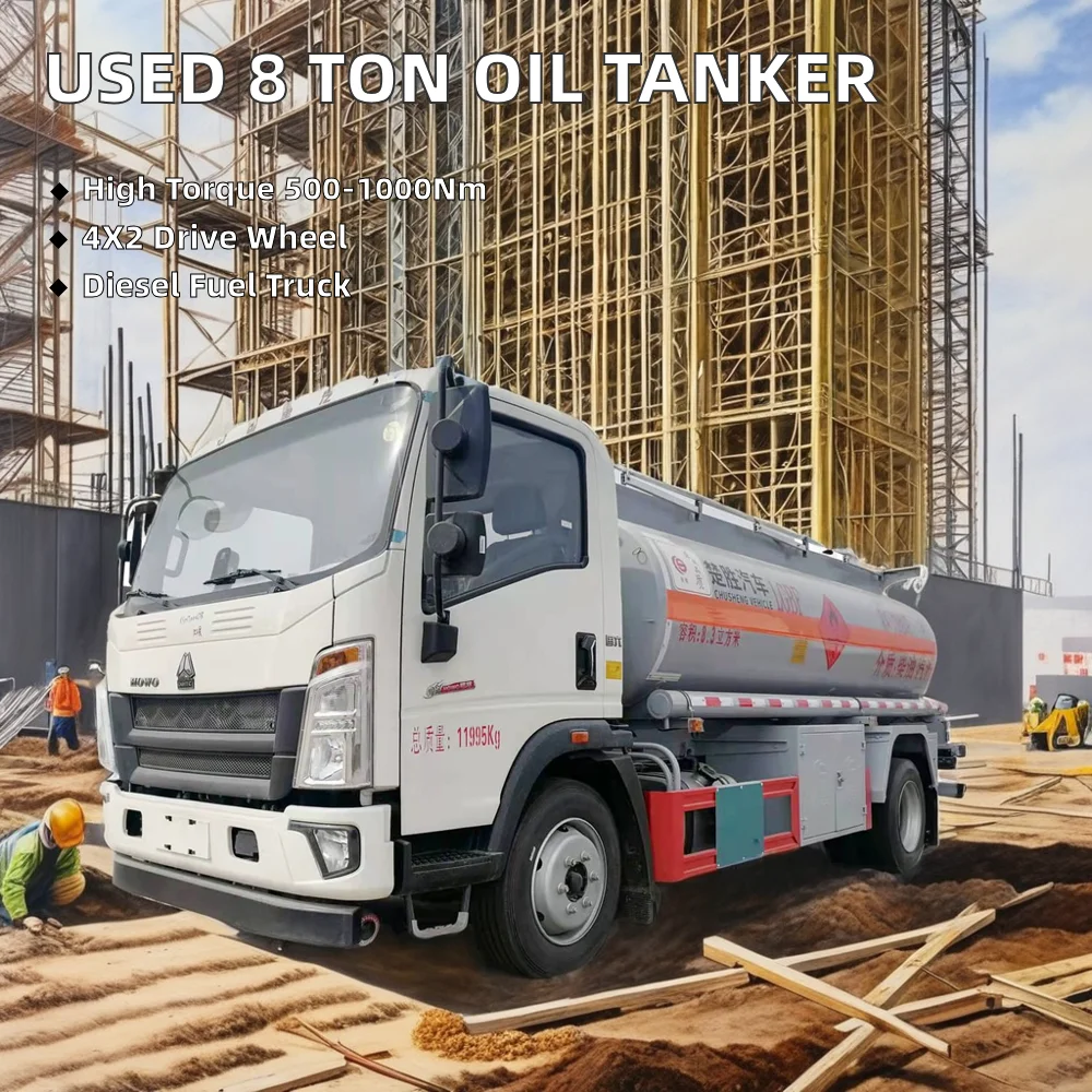8 Ton Howo 4x2 Diesel Fuel Tanker Truck with Manual Transmission Drive Wheel Water Storage Refueling Priced Competitive