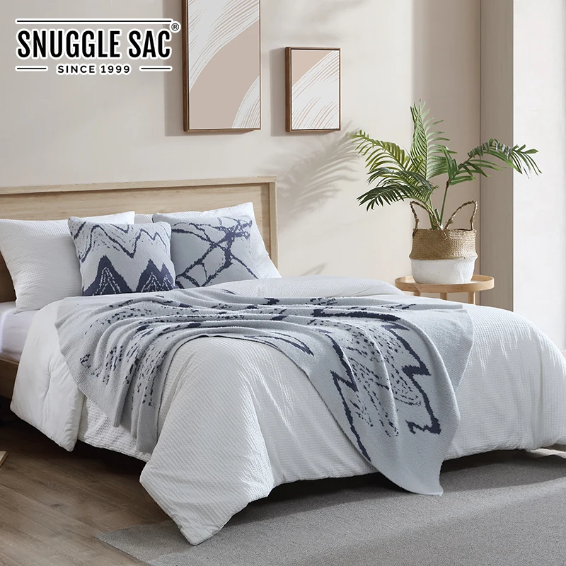 
Snuggle Sac Air Feel Double Sided Sofa Blanket Wholesale Latest Soft Breathable Chunky Knit Blanket 