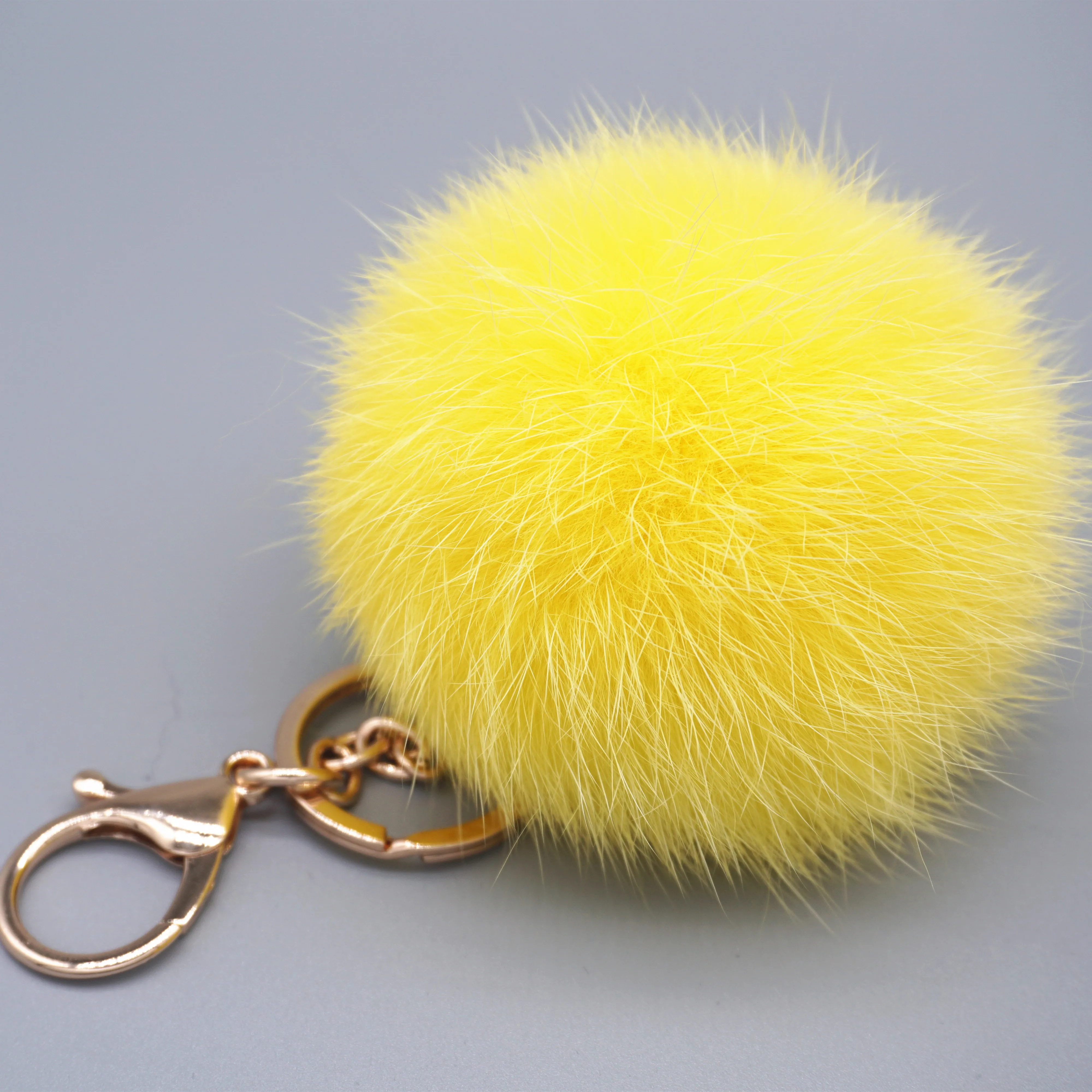 Wholesale Multicolor Good price cute all sizes real rabbit ball fur Pom Pom keychain as purse charm decoration