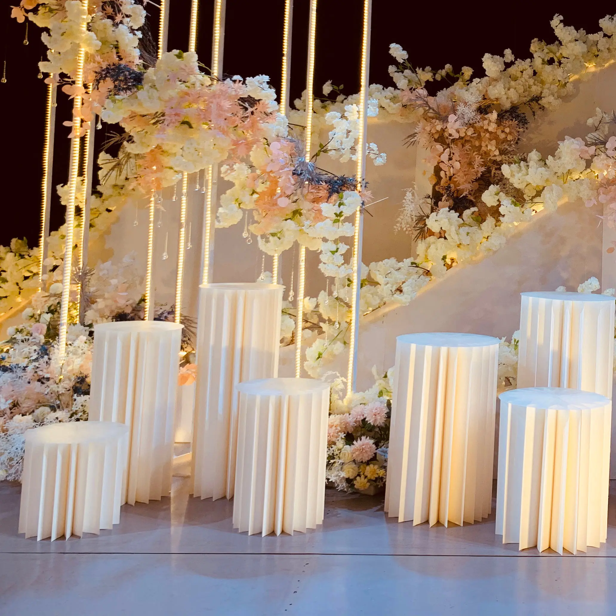 ZJ211214-1 Luckygoods Decorative High Quality Paper Roman Column New Arrival Wholesale