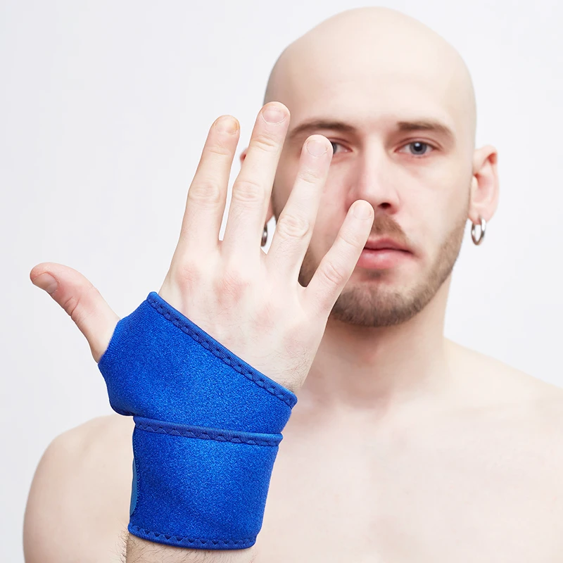 Hot Sale Adjustable Wrist Straps Neoprene Black Bule Fitted Yoga Wrist Sweat Bands Brace Support