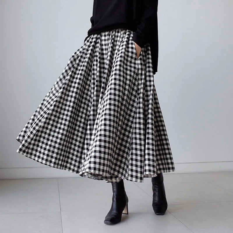 Retro high waisted plaid skirt for women, loose fitting and slimming mid length skirt with lace up A-line skirt