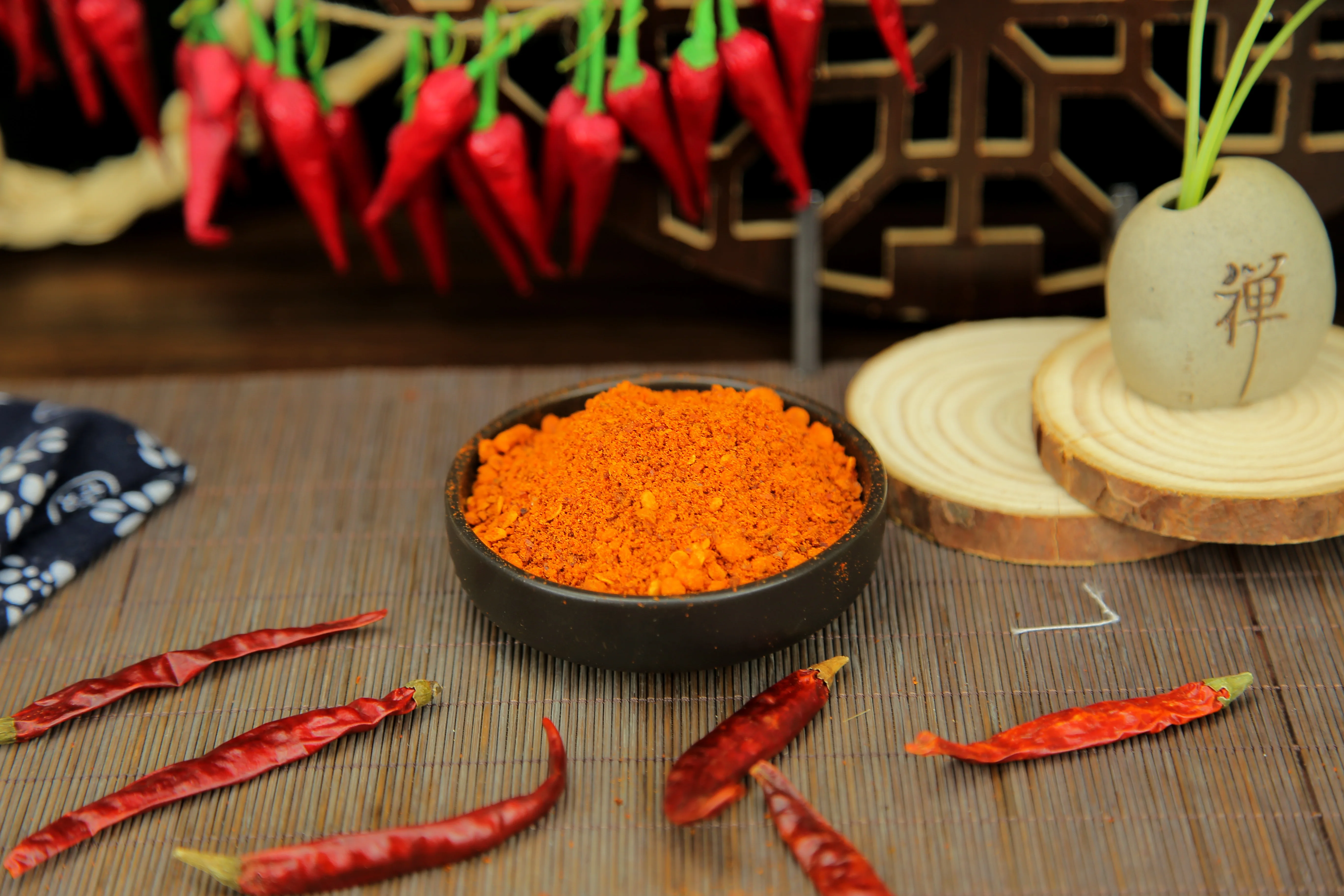 Whole-hose Spicy crushed paprika For BBQ Hotpot  Sichuan Spice Chilli paprika powder Seasoning Sauce