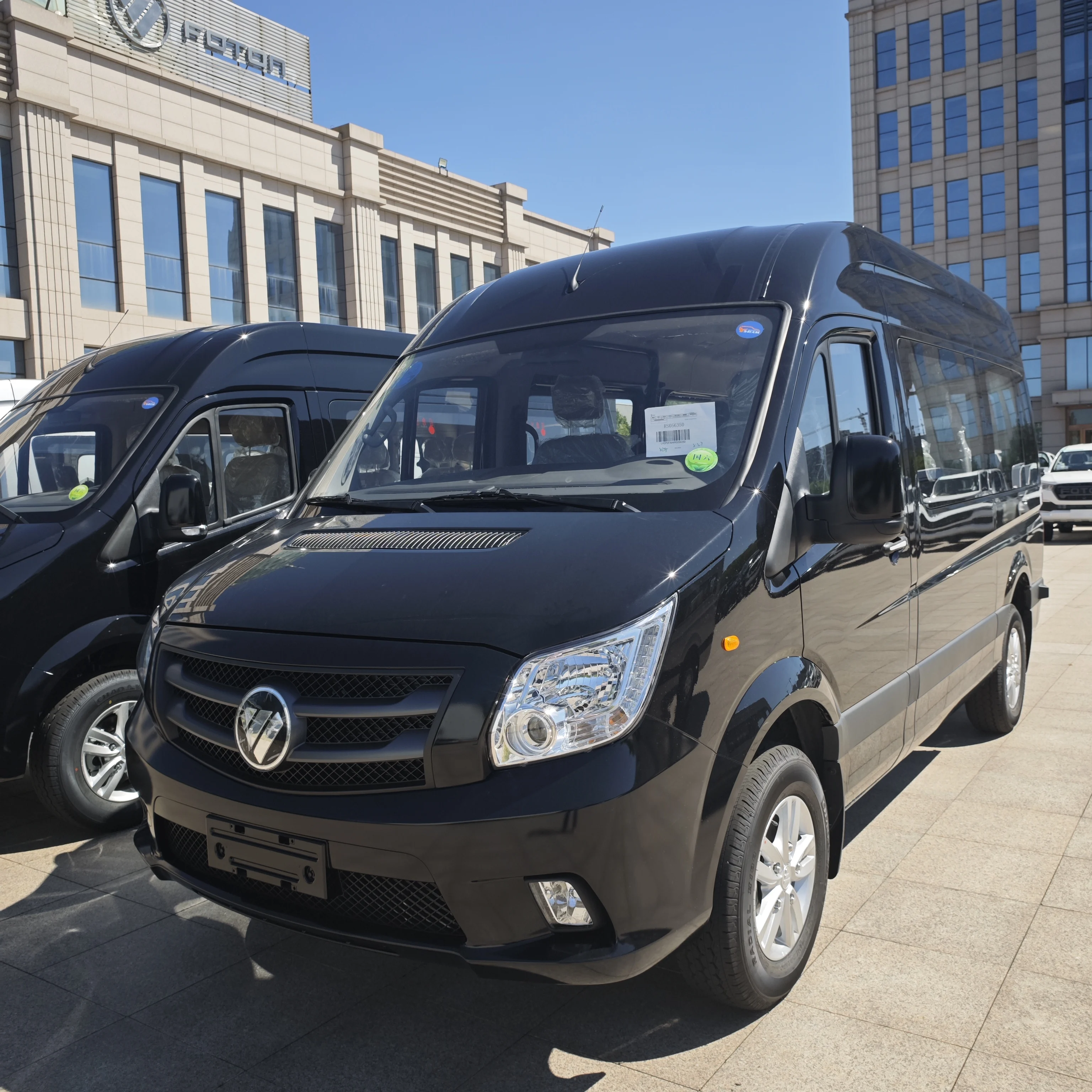 Новые бензиновые автомобили Foton Cars 13 мест 4x4 4-колесный мини-автобус по хорошей цене