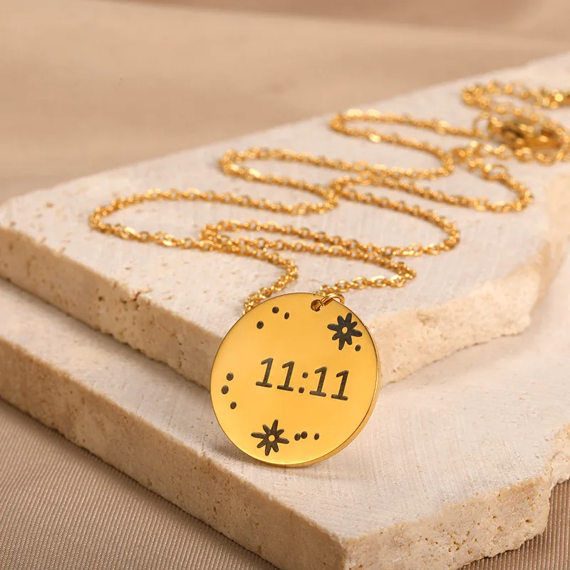 LOYALTY Wholesale stainless steel 18K Gold Plated Custom Logo Disc Round Coin Blank Necklace Pendant
