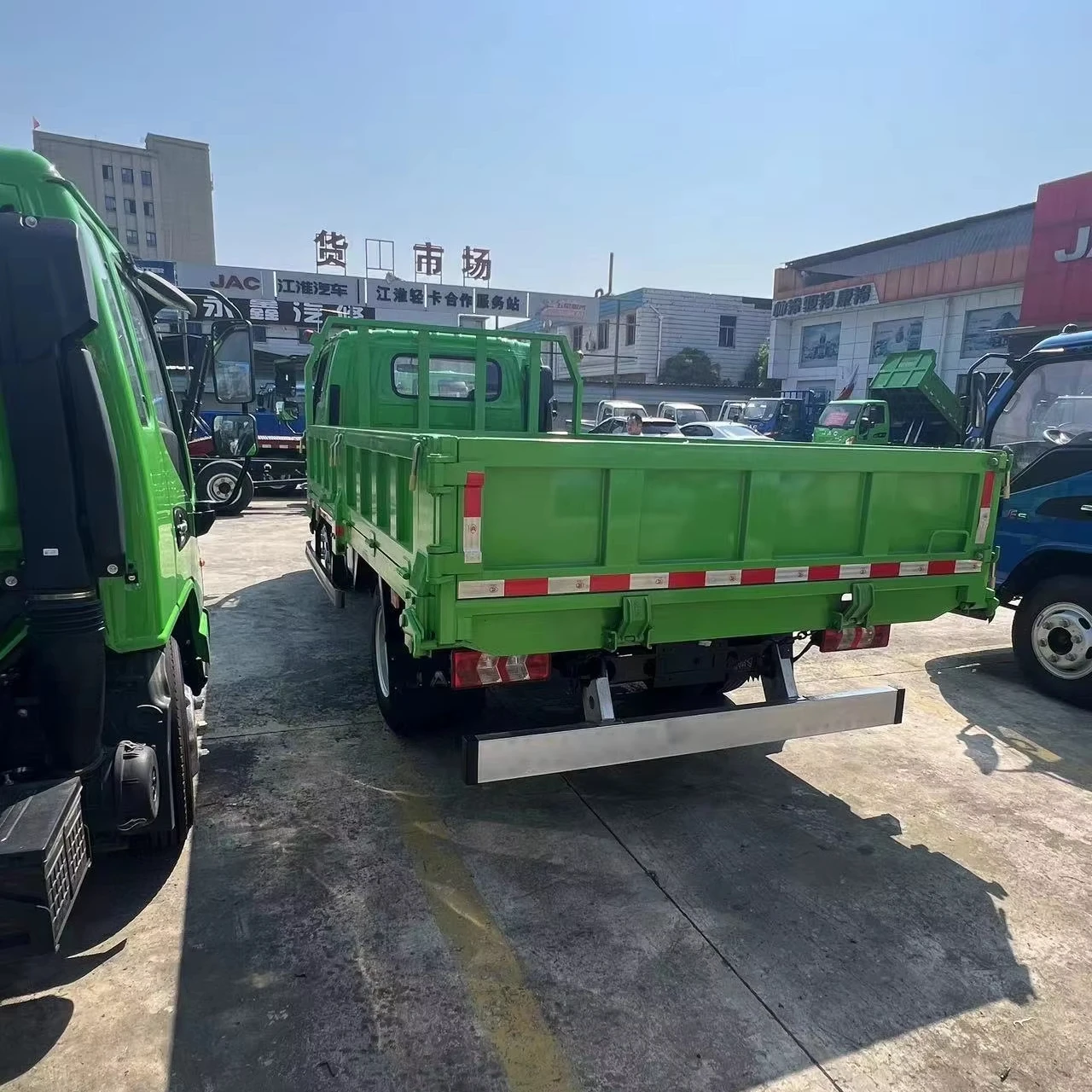 New JAC multifunctional truck G5 light Fence cargo truck 4.5 ton lorry truck for goods