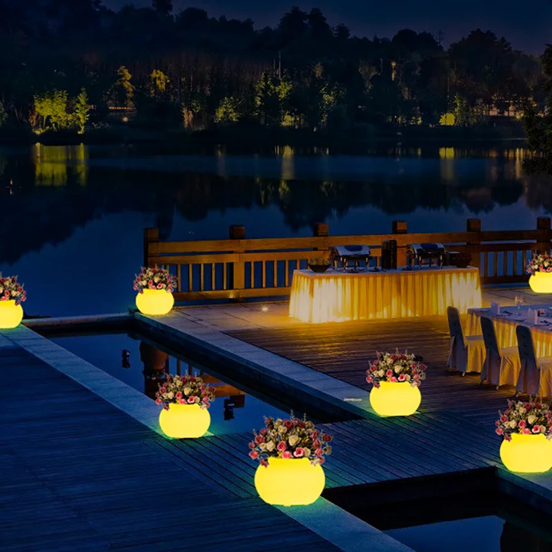 waterproof IP65 pe plastic flowerpot customization LED outdoor decorative maceteros grandes exterior with sensor switch