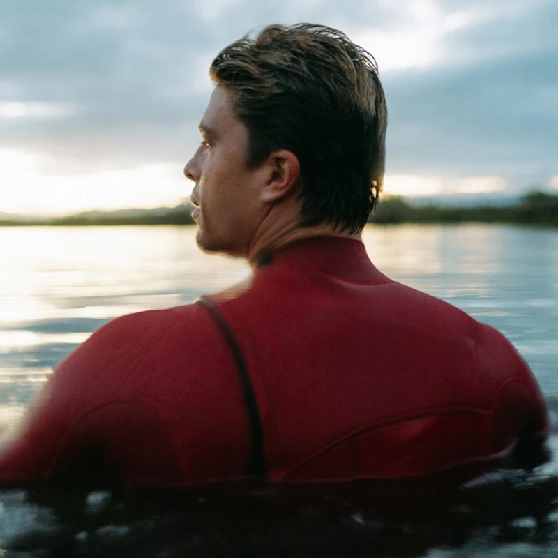 China Manufacturer New Arrival Low Price Customized Red 5/4 4/3 mm Adult Neoprene Smooth Skin Wetsuit Full Body Wetsuit For Men