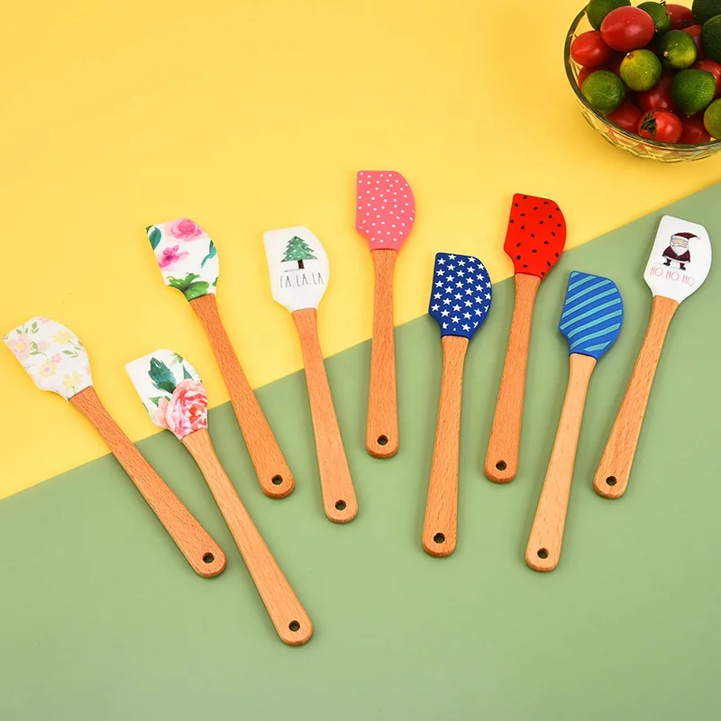 Kitchen Series Cartoon Silicone kids Spatulas with wood Handle Butter Scraper mini spatula Pastry Tools