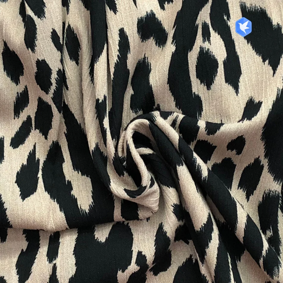 The fabric viscose print fabric  on visco fabric with high quality